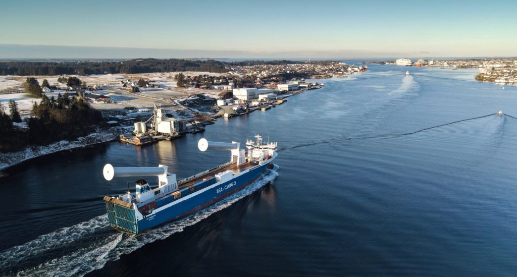 The ro-ro cargo vessel SC Connector retrofitted with Norsepower's Rotor Sails